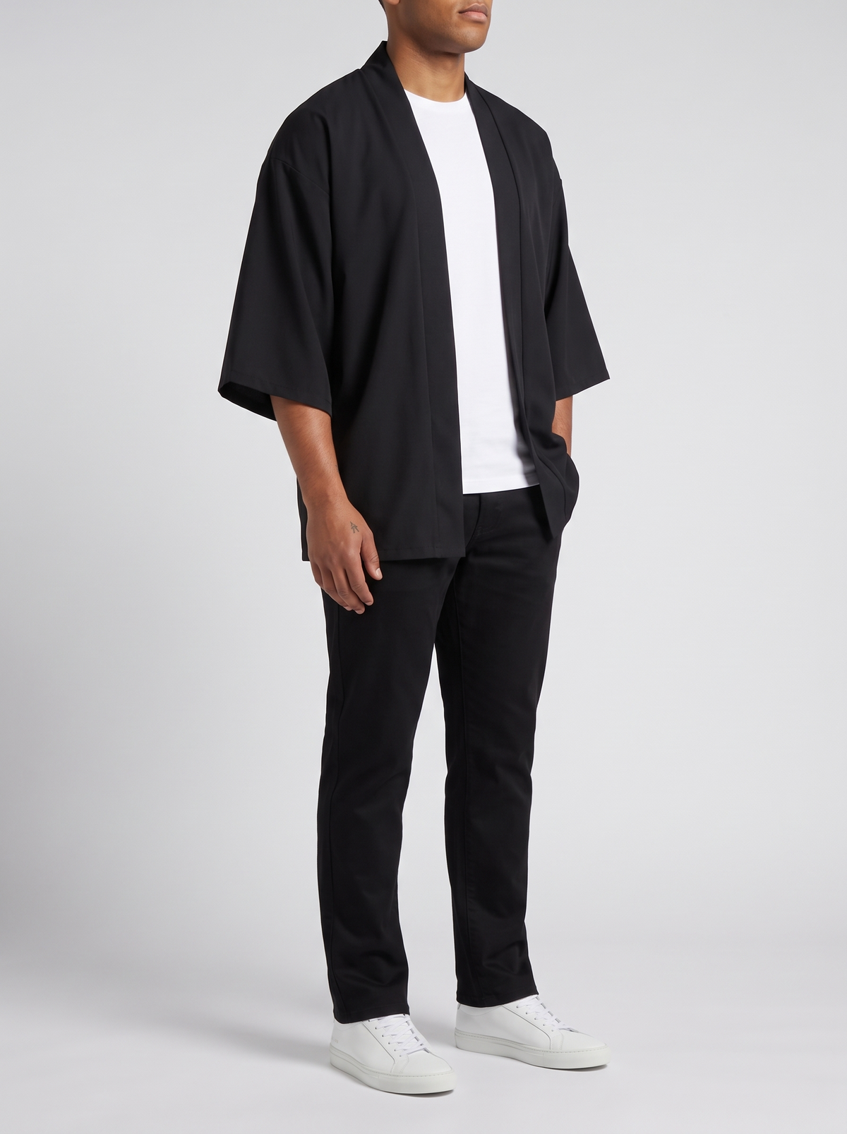 WARRIOR'S CLOAK // BUSHI HAORI - BLACK - on model