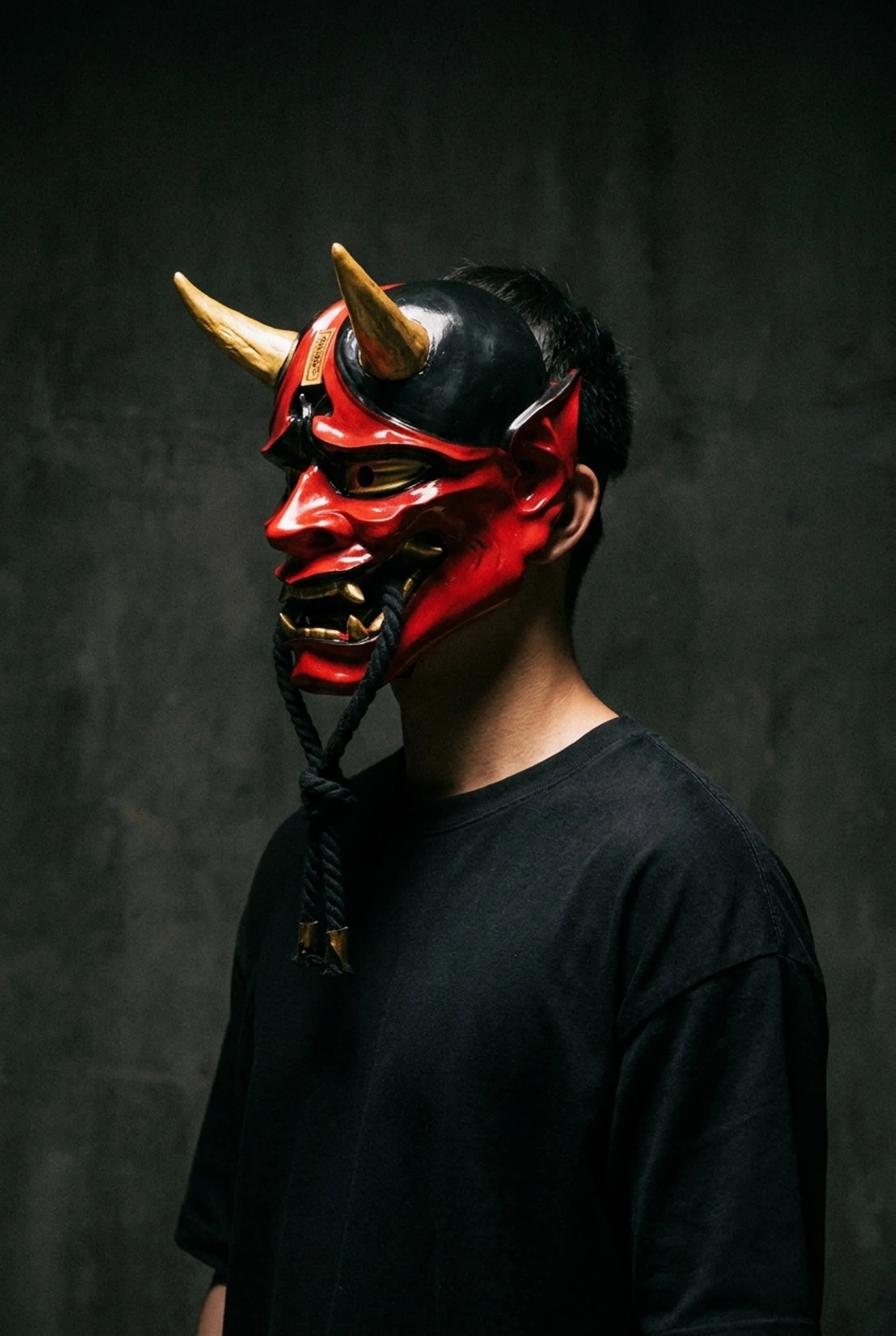 CRIMSON HANNYA // 般若の紅